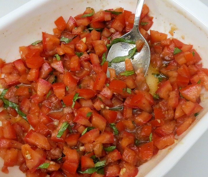 tomato and basil mixture for classic tomato bruschetta